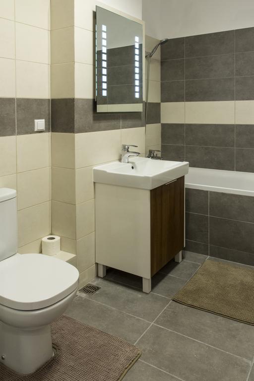 Studio R By Mrg Apartments بوخارست المظهر الخارجي الصورة