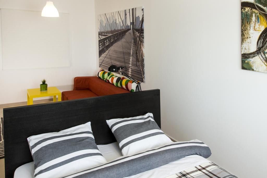 Studio R By Mrg Apartments بوخارست المظهر الخارجي الصورة
